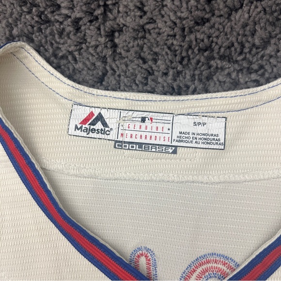 Philadelphia Phillies Majestic Jersey Men's Small MLB Baseball Rhys Hoskins #17 - Picture 4 of 8